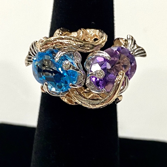 Gorgeous Blue Topaz & Amethyst Fish Ring - Picture 1 of 3